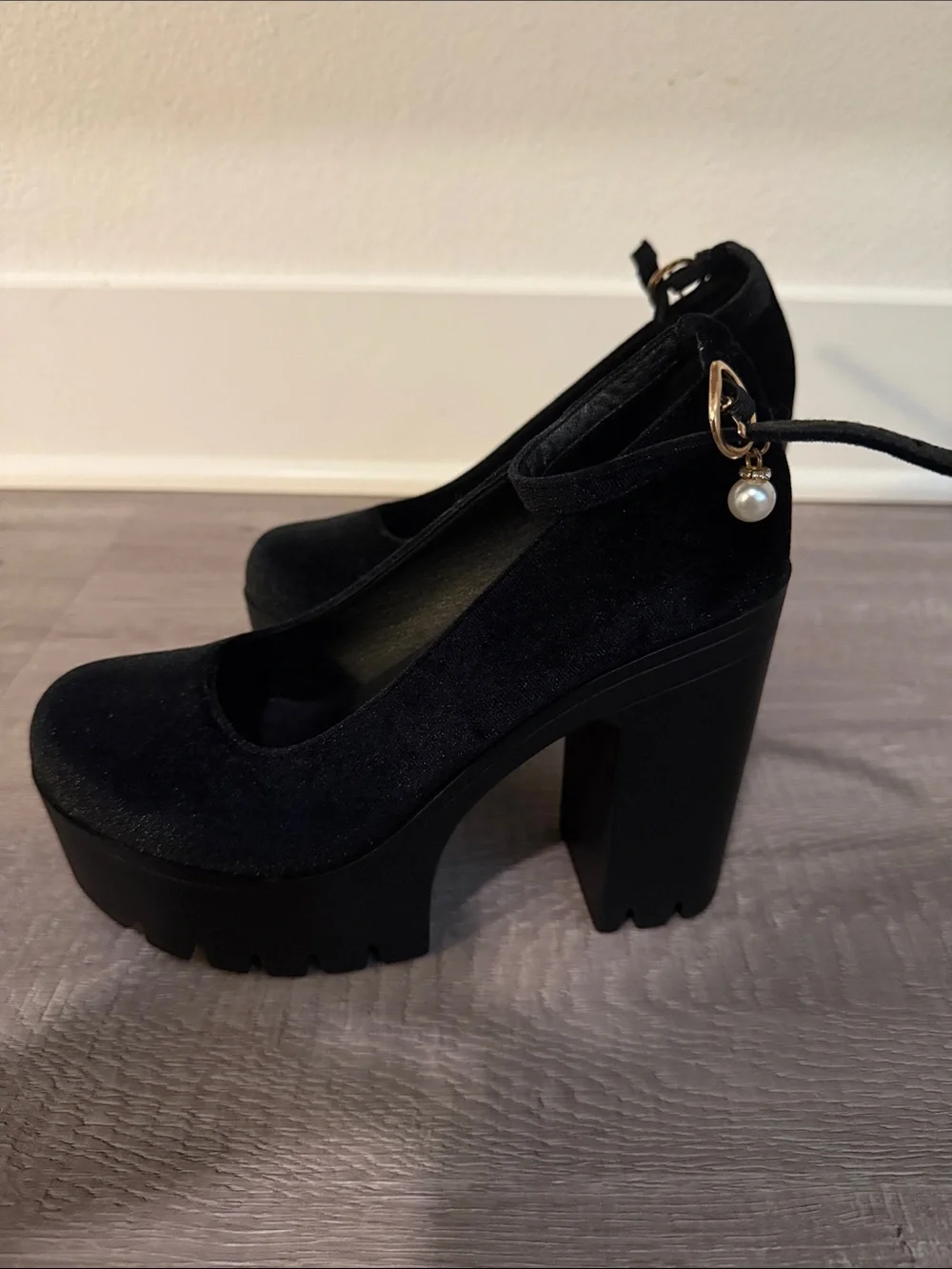 Chunky Platform Mary Jane Heels in Black